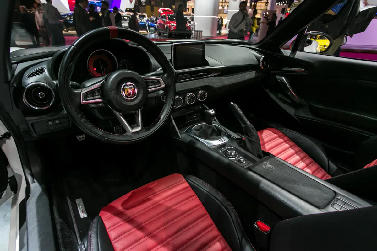 Abarth al Salone di Parigi 2016 (2)