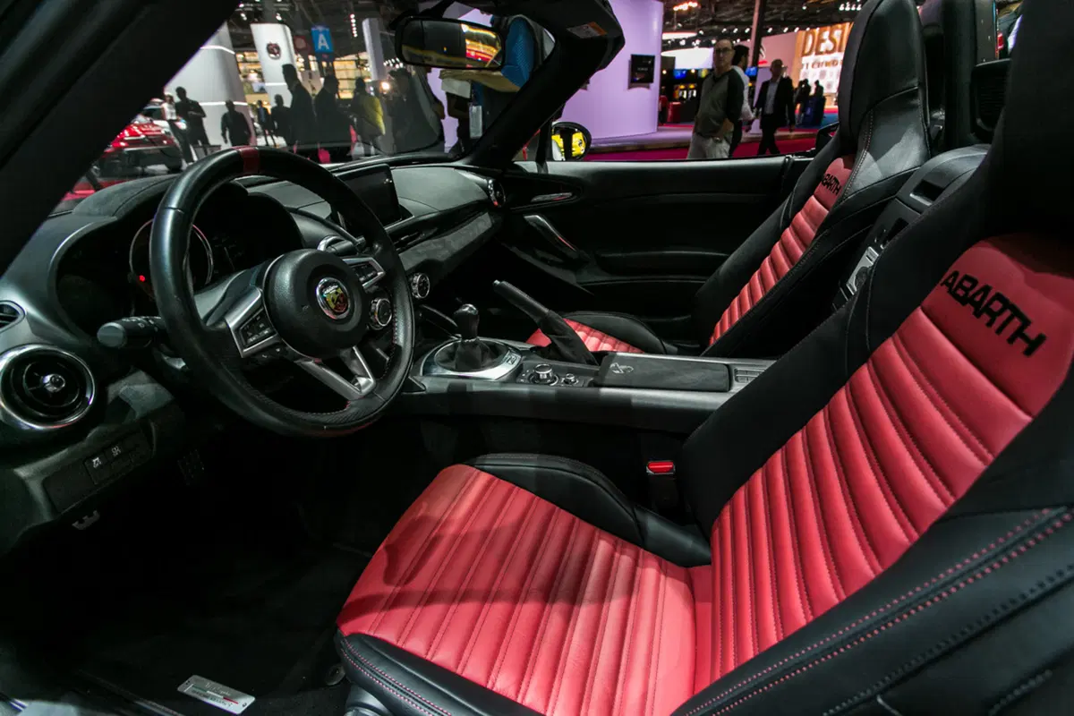 Abarth al Salone di Parigi 2016 (8)