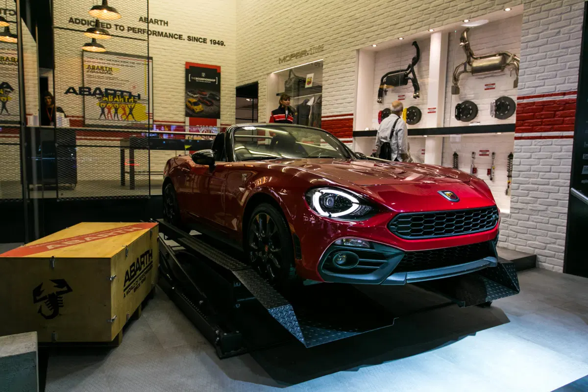 Abarth al Salone di Parigi 2016 (16)