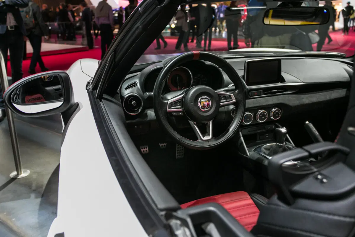 Abarth al Salone di Parigi 2016 (12)