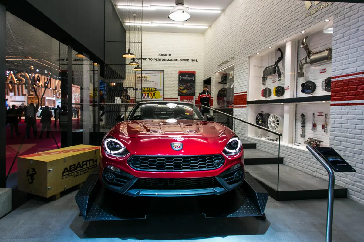 Abarth al Salone di Parigi 2016 (13)
