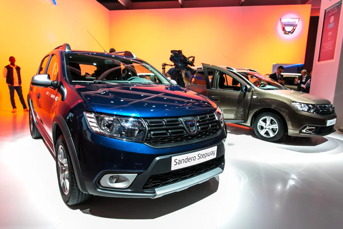 Dacia al Salone di Parigi 2016