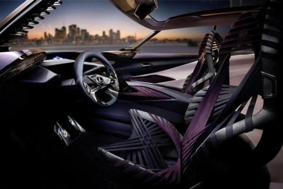 Salone di Parigi 2016, svelato il prototipo Lexus UX