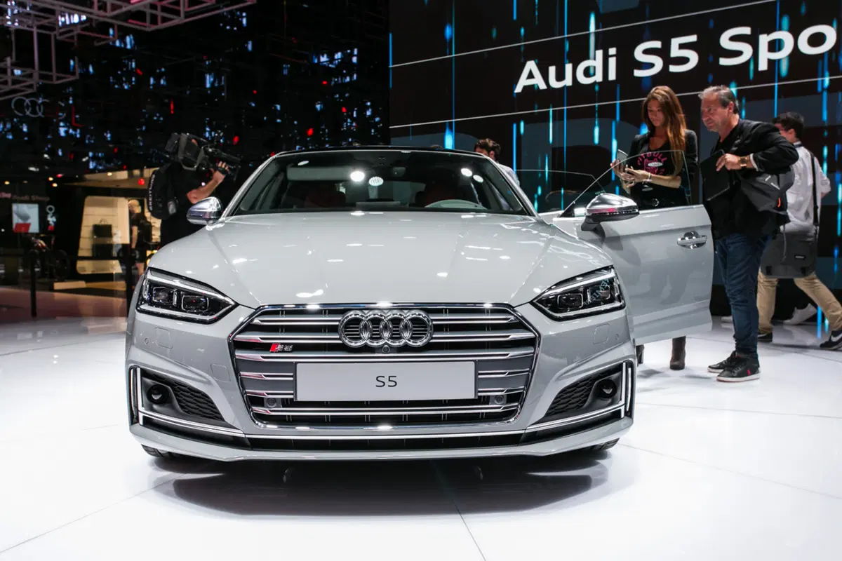Audi al Salone di Parigi 2016 [Video] (22)