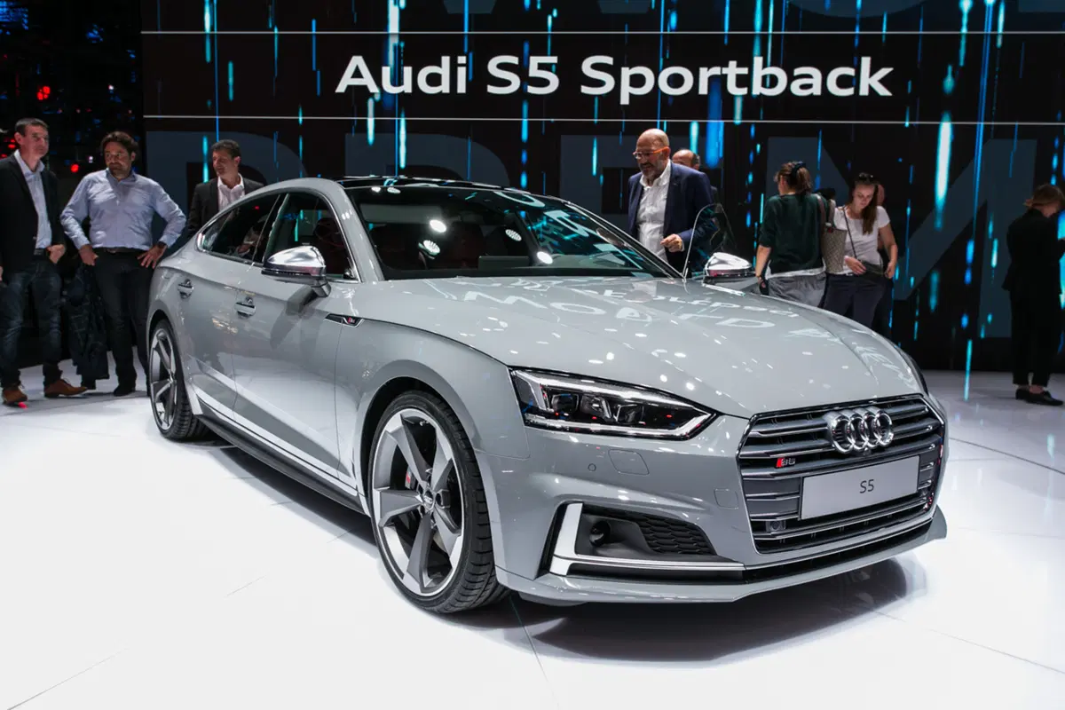 Audi al Salone di Parigi 2016 [Video] (20)