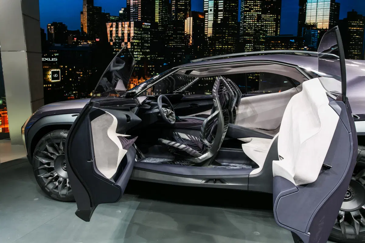 Lexus al Salone di Parigi 2016 (5)