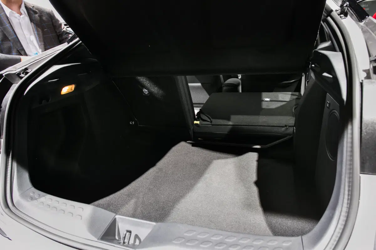 Toyota al Salone di Parigi 2016 (20)
