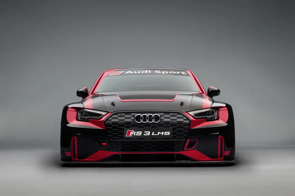 Salone di Parigi 2016: Audi RS 3 LMS, il debutto nel TCR (2)