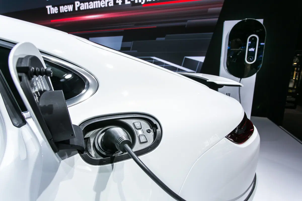 Porsche al Salone di Parigi 2016 (17)