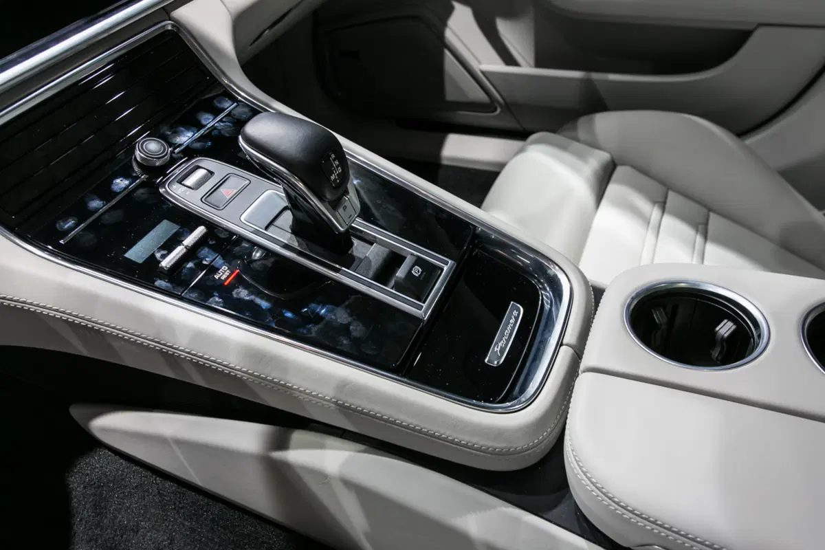 Porsche al Salone di Parigi 2016 (20)