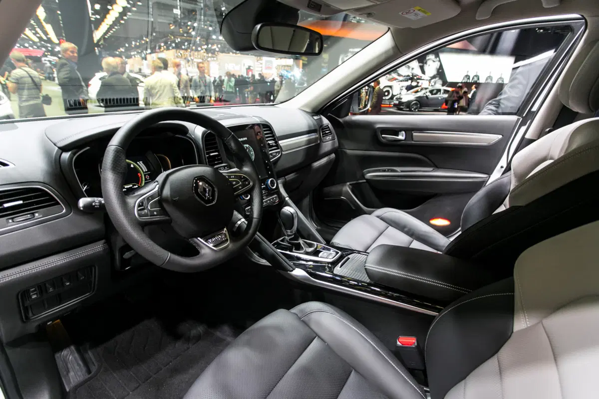 Renault al Salone di Parigi 2016 [Video] (15)