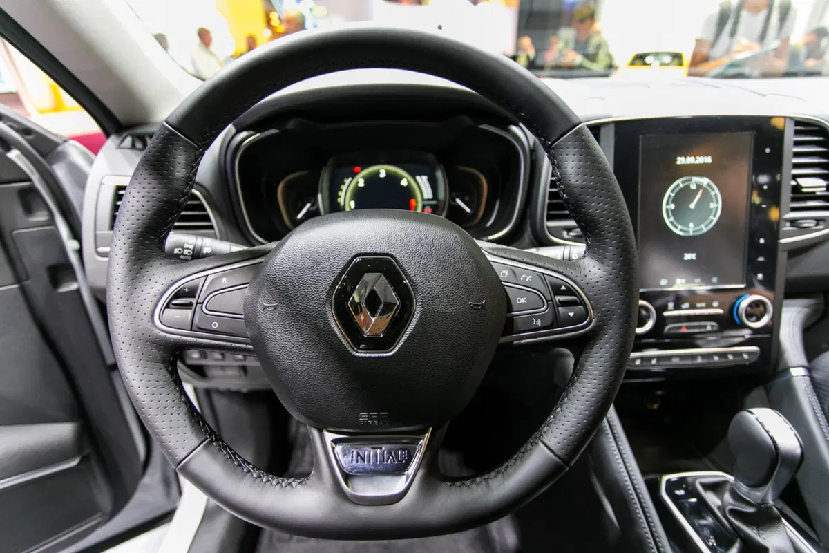 Renault al Salone di Parigi 2016 [Video] (18)