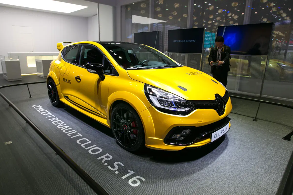 Renault al Salone di Parigi 2016 [Video] (19)