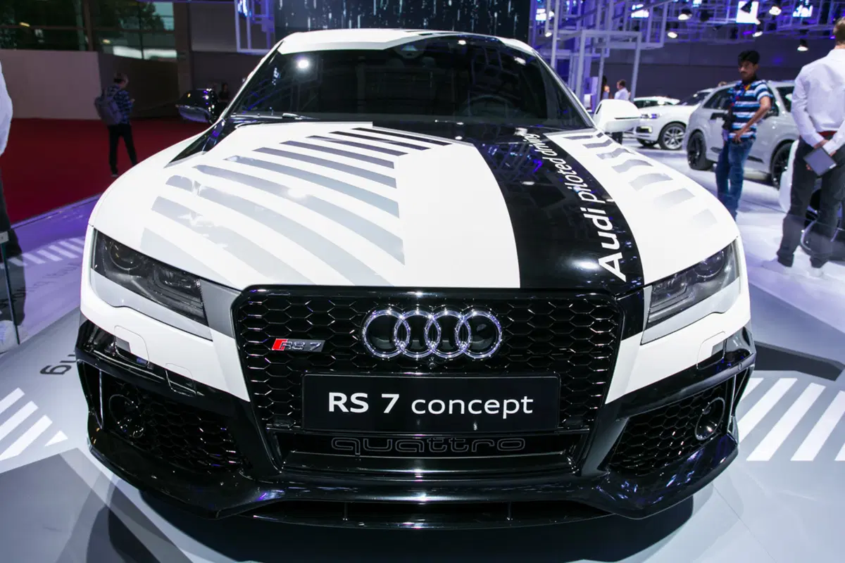 Audi al Salone di Parigi 2016 [Video] (33)