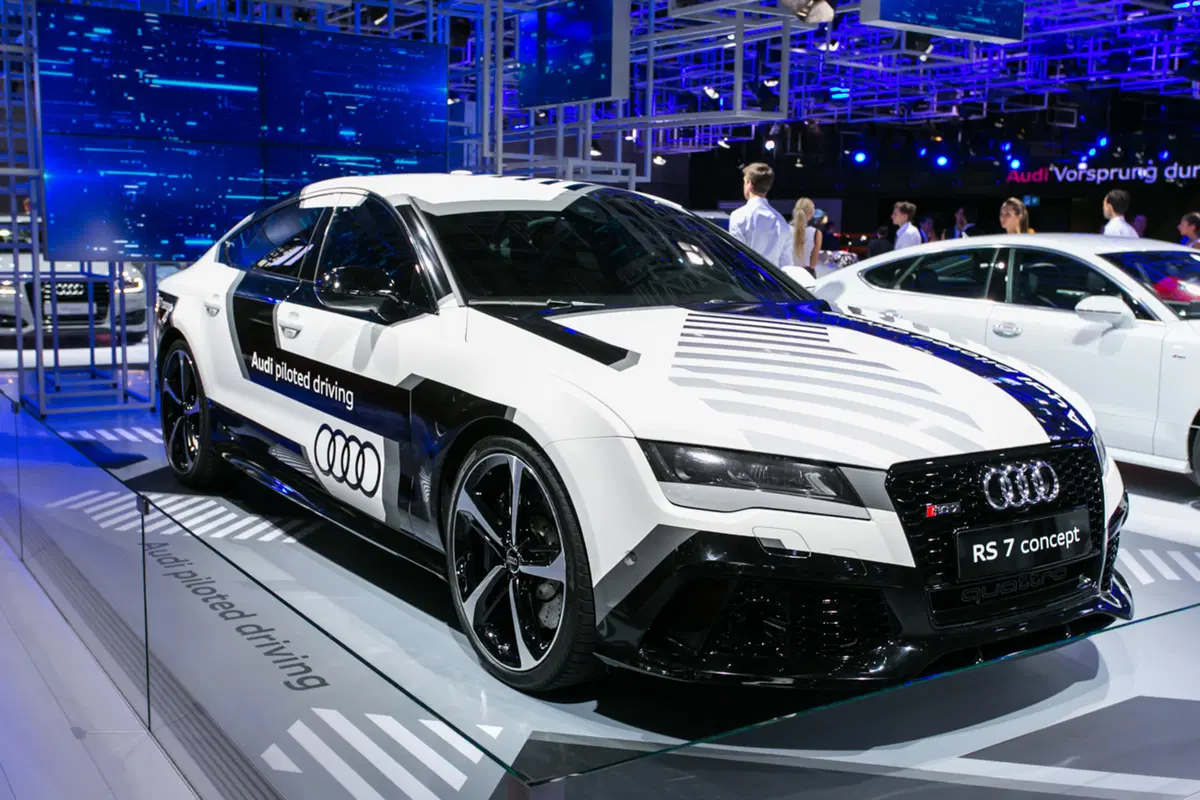 Audi al Salone di Parigi 2016 [Video] (35)