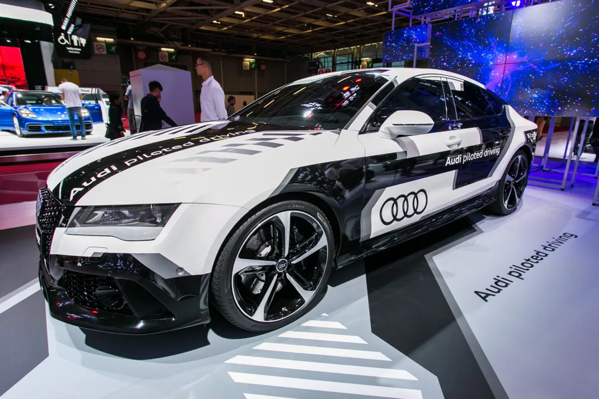 Audi al Salone di Parigi 2016 [Video] (34)