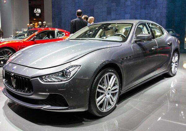 Maserati Ghibli restyling 2017 al Salone di Parigi 2016 [Video]