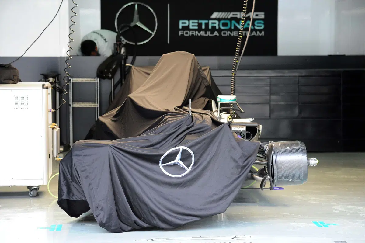 F1, Gp Malesia 2016, FP2: Hamilton al top (6)