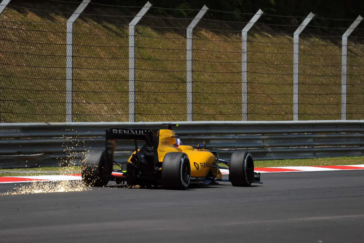F1, Gp Malesia 2016, FP2: Hamilton al top (9)