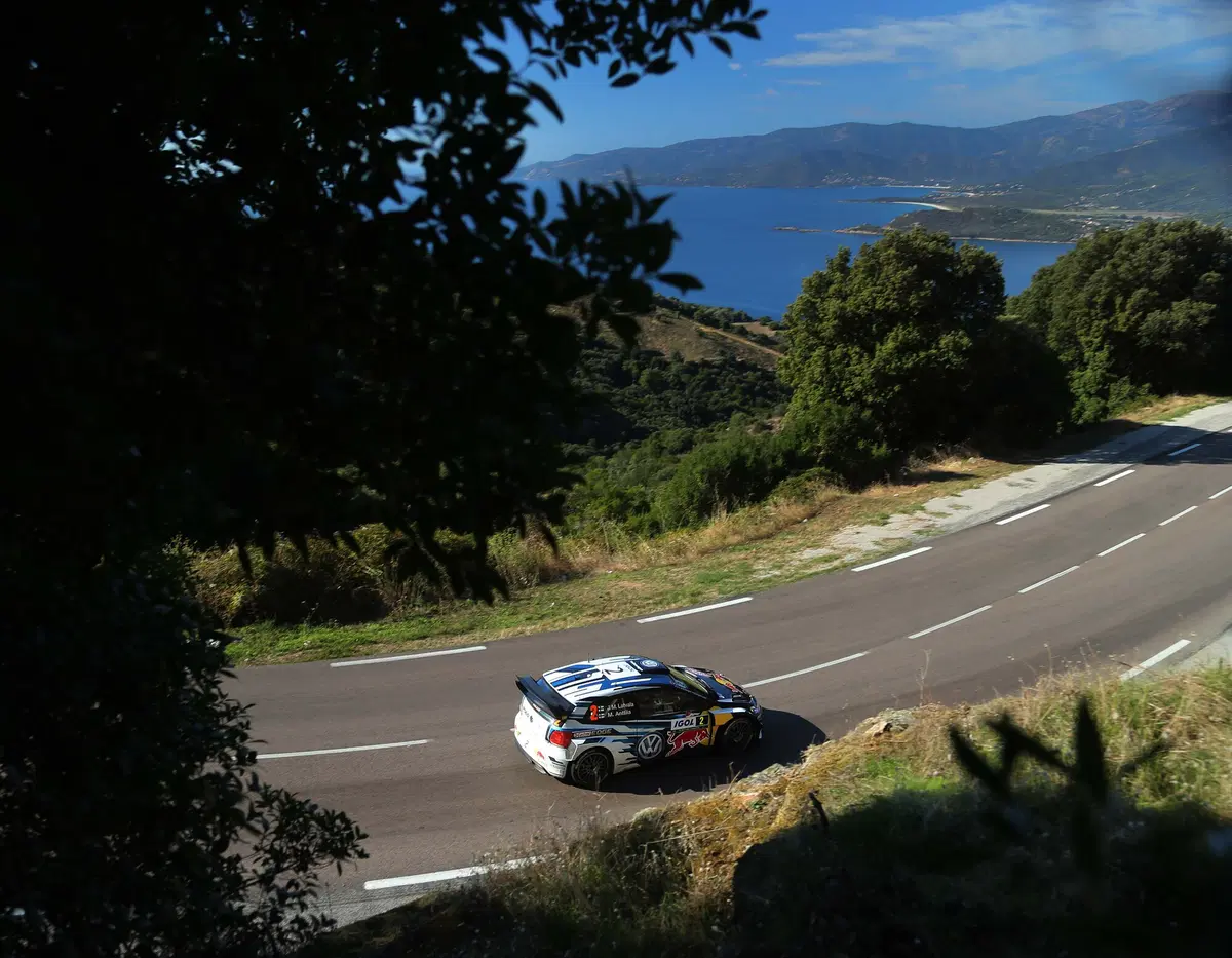 WRC16 Francia. Ogier e Ingrassia (VW) hanno scatenato l’inferno (3)