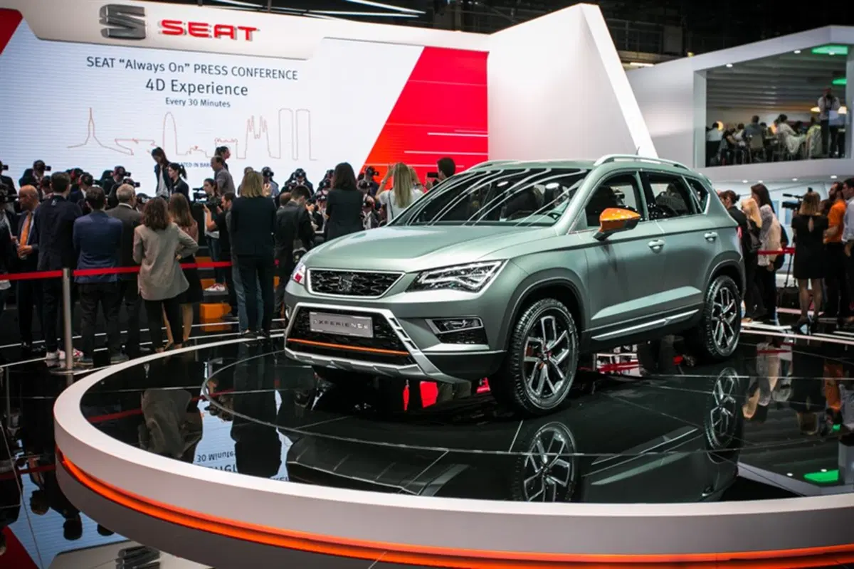 Seat Ateca X-Perience: la versione più prestante al Salone di Parigi 2016 [Video]
