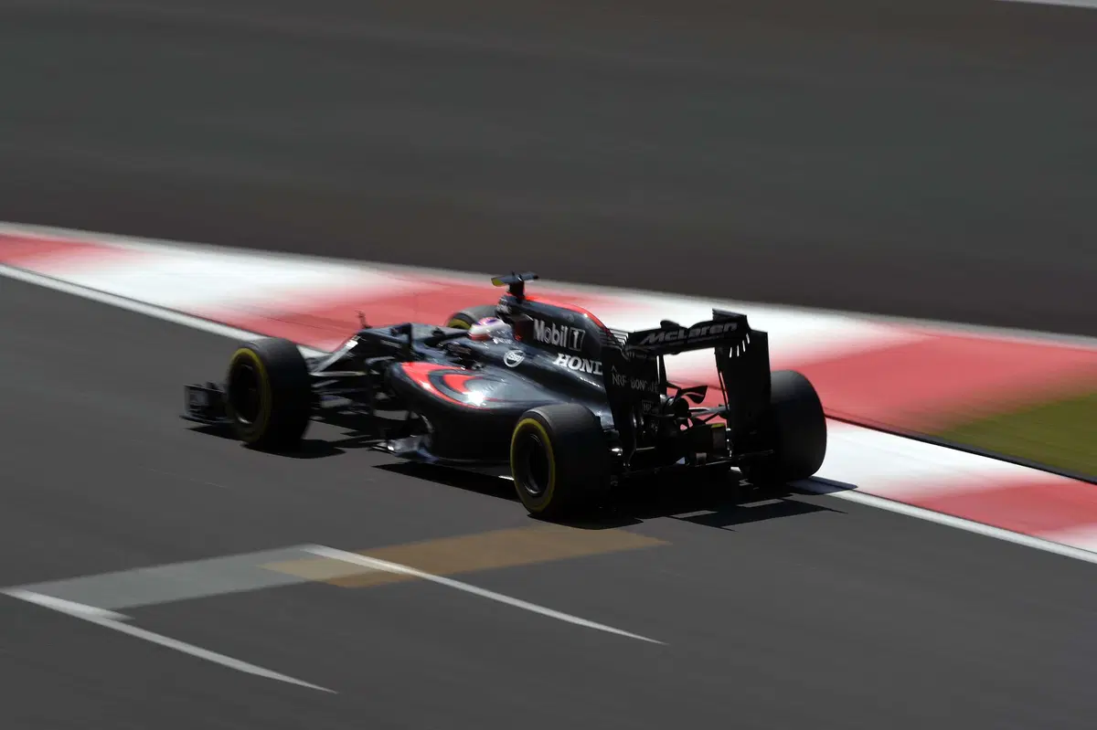 F1, Gp Malesia 2016, FP3: (9)