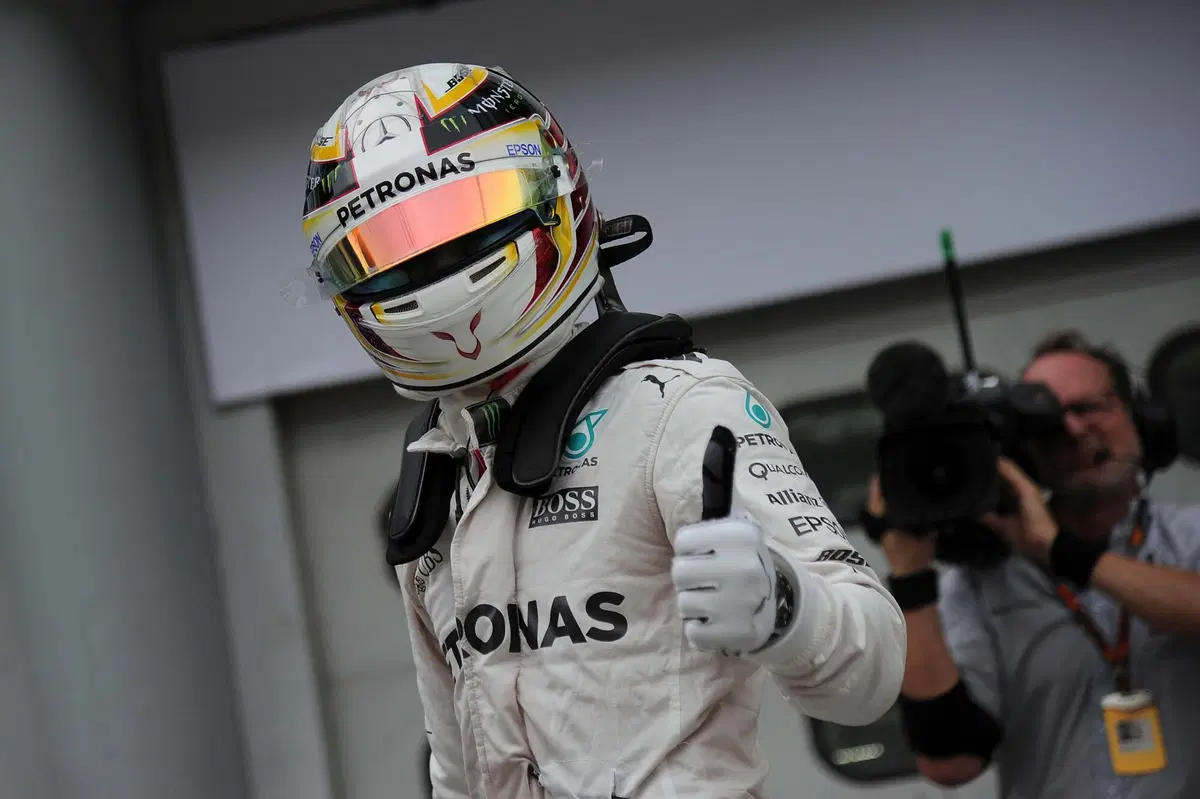 F1, Gp Malesia 2016: pole per Hamilton (27)