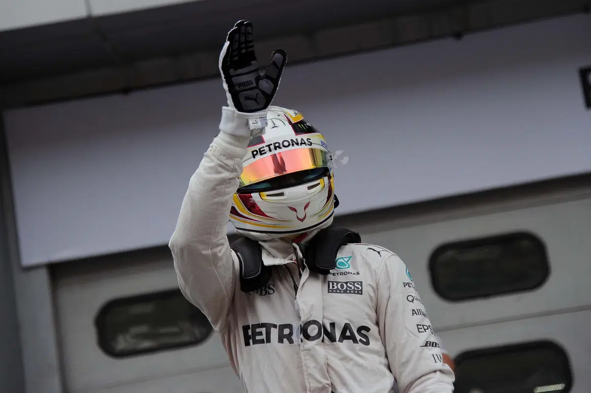 F1, Gp Malesia 2016: pole per Hamilton (29)