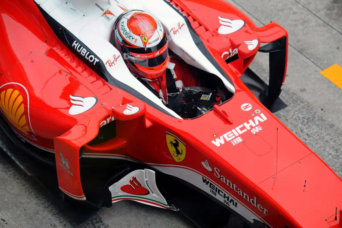 F1, Gp Malesia 2016: pole per Hamilton (16)