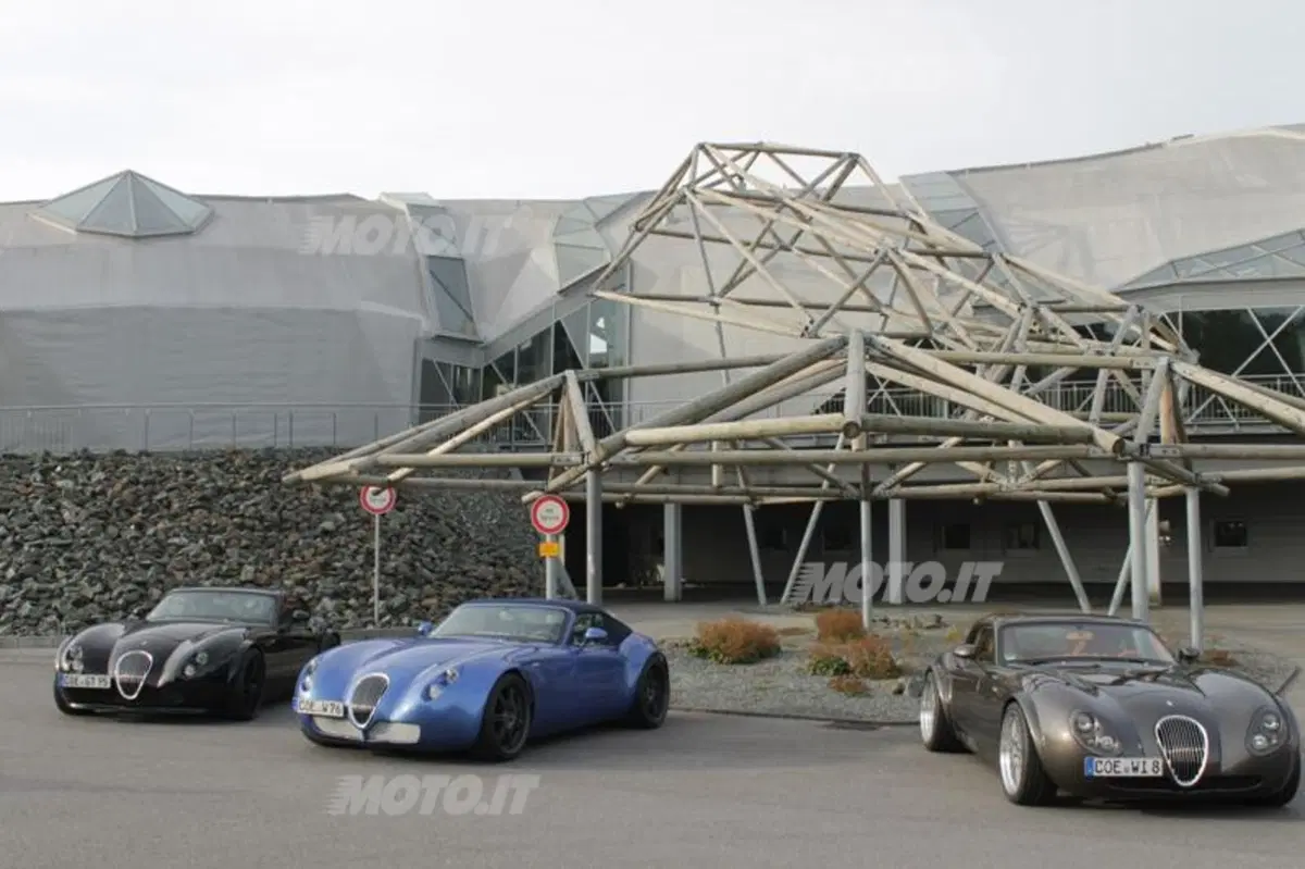 Wiesmann: come nasce una vettura artigianale