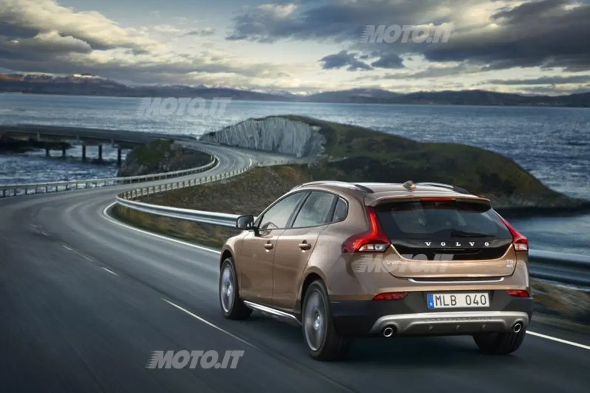 Volvo V40 Cross Country (6)
