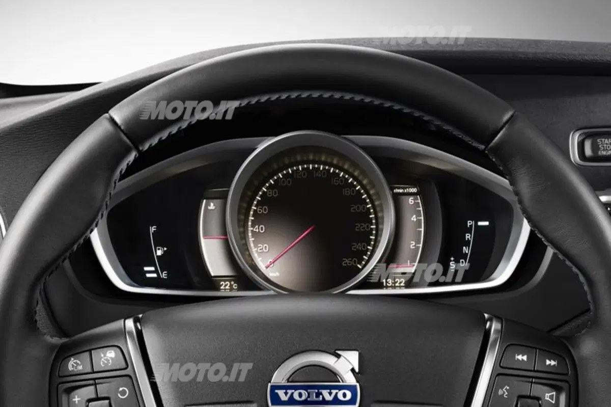 Volvo V40 Cross Country (18)