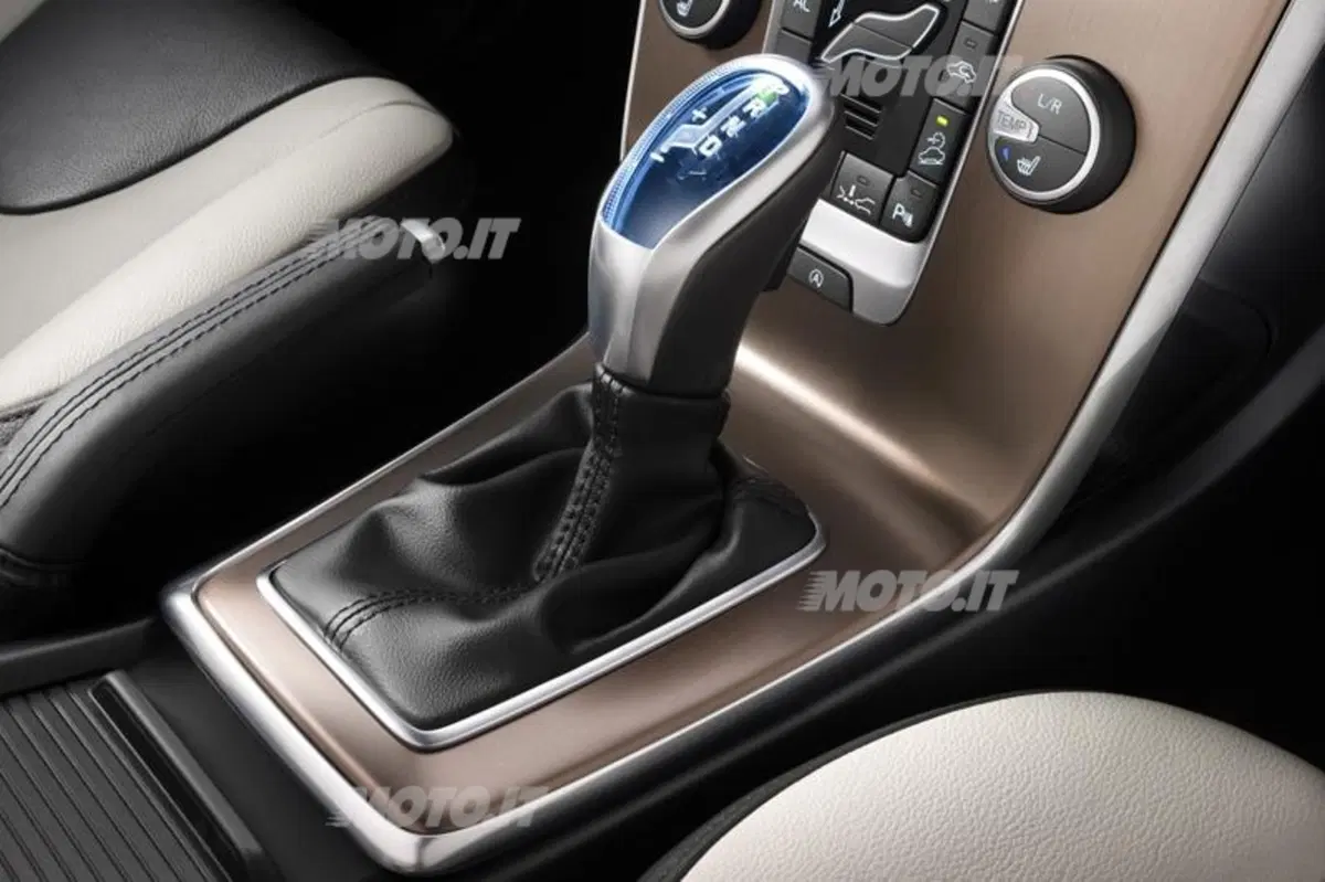 Volvo V40 Cross Country (19)