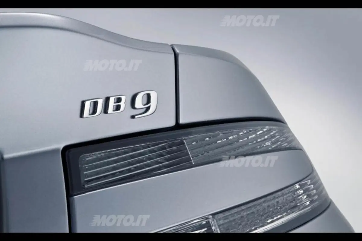 Aston Martin DB9 M.Y. 2013 (14)