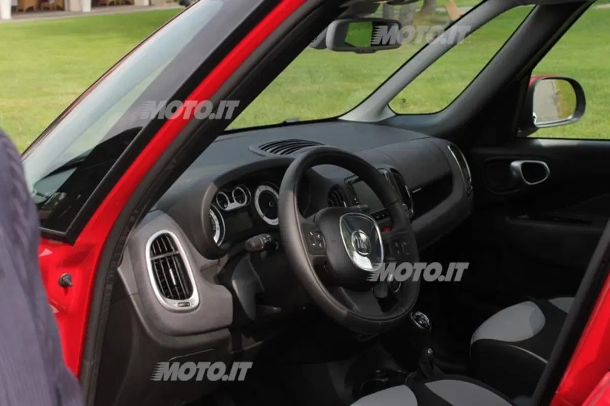 Fiat 500L: dal 2013 anche 500 XL Extralarge e con tante novità (17)
