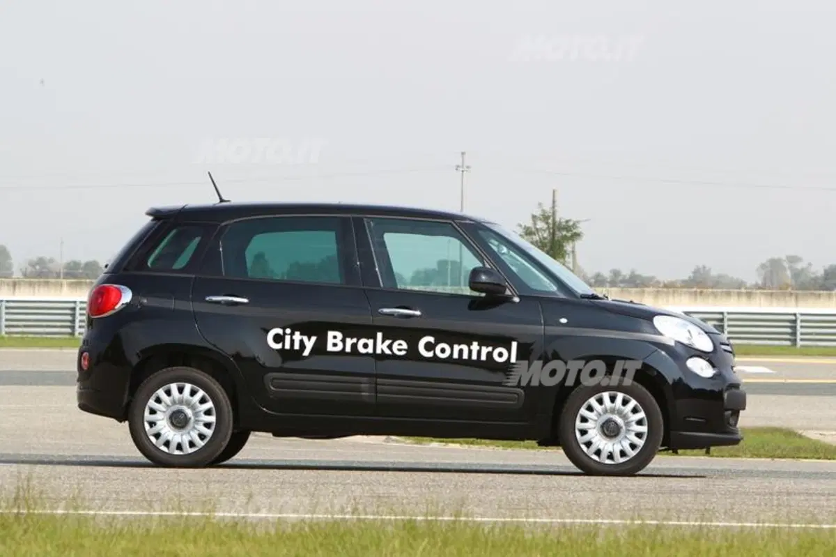Mangiantini: «Il City Brake Control anticipa nuovi sistemi di sicurezza Fiat» (12)