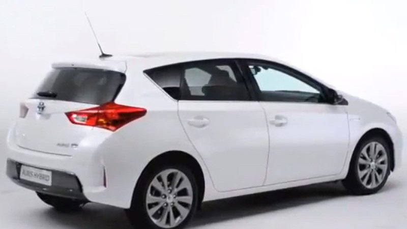 Toyota Auris Hybrid - Video