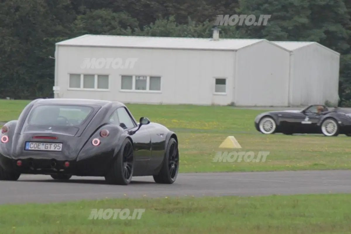Wiesmann GT MF4-S (4)