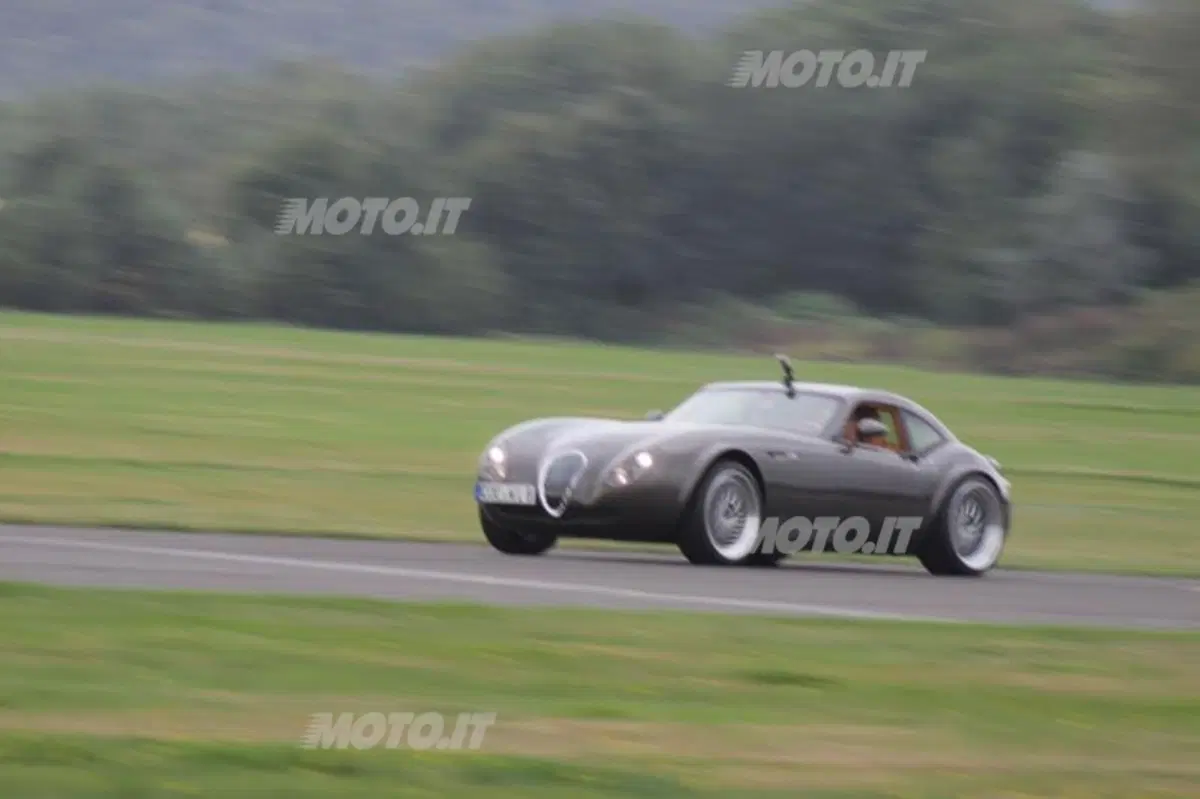 Wiesmann GT MF4-S (11)