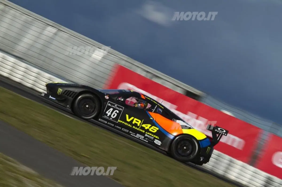 Blancpain Endurance Series: vittoria Porsche al 'Ring, Rossi 19° assoluto (11)