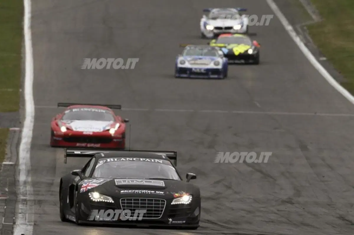 Blancpain Endurance Series: vittoria Porsche al 'Ring, Rossi 19° assoluto (14)