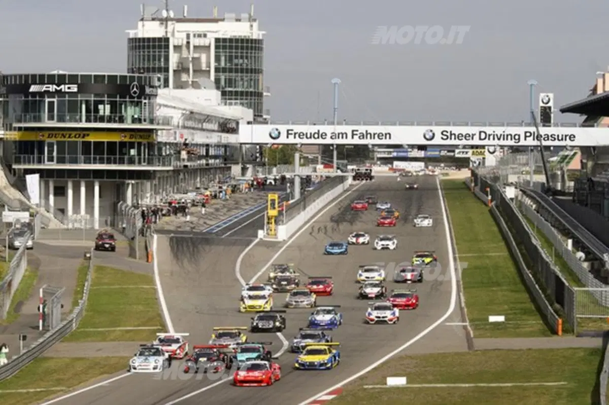 Blancpain Endurance Series: vittoria Porsche al 'Ring, Rossi 19° assoluto (19)