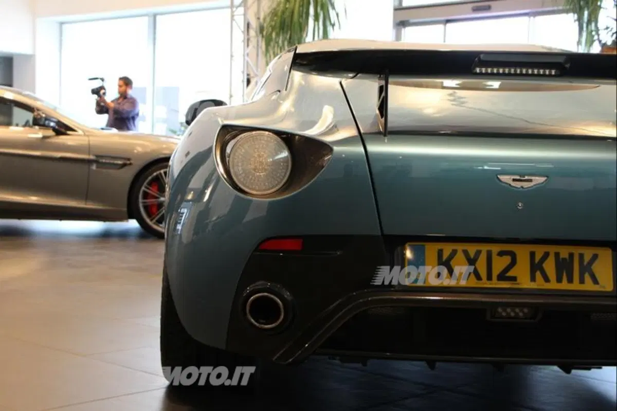 Jeffrey Scott: «Nel 2013 festeggeremo i 100 anni Aston Martin» (6)