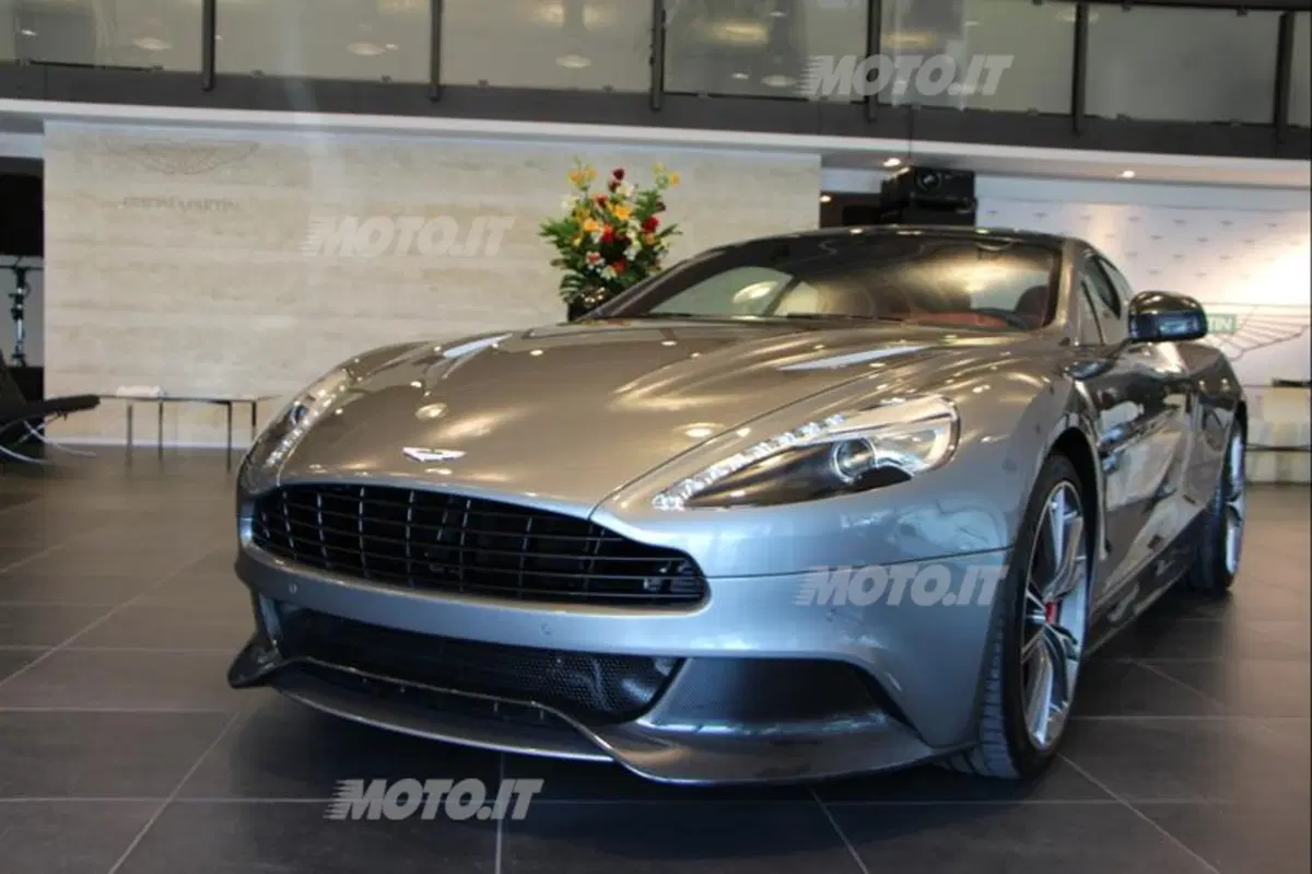 Jeffrey Scott: «Nel 2013 festeggeremo i 100 anni Aston Martin» (10)