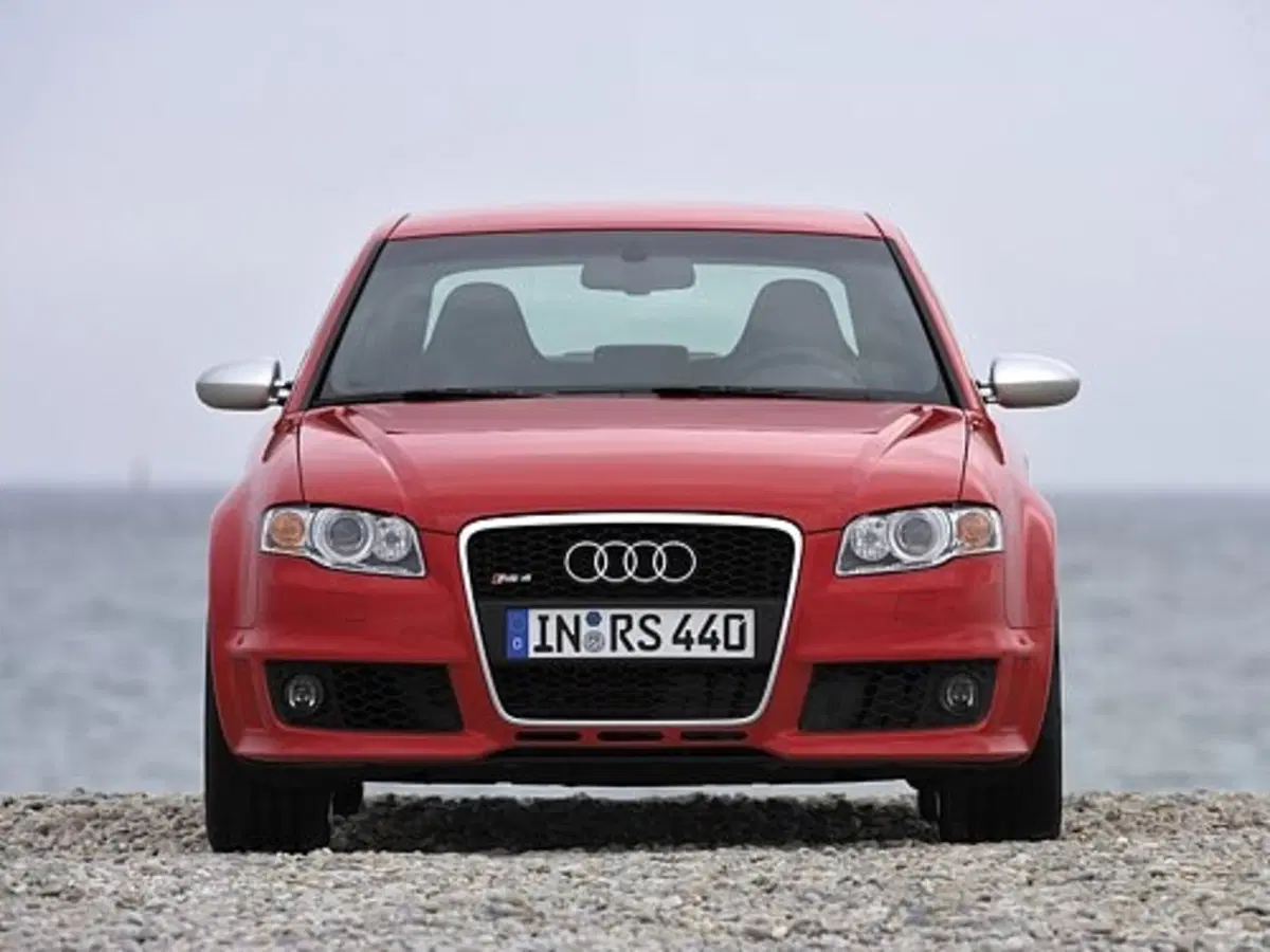 Audi RS4 (7)