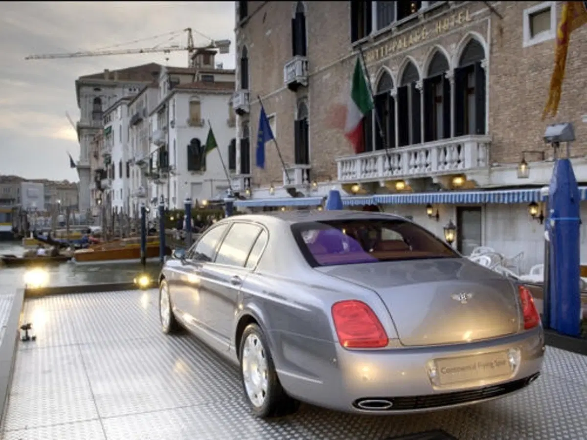 Bentley Continental Flying Spur (5)