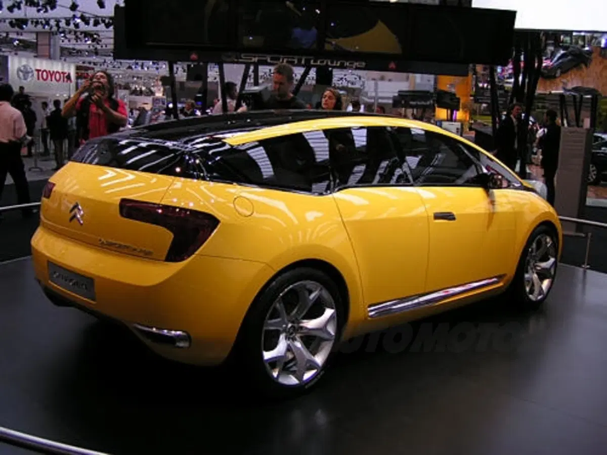 Citroën C-Sportlounge (3)