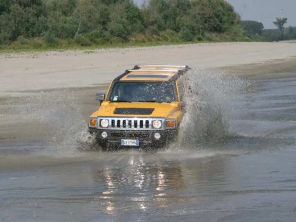 Hummer H3 (5)