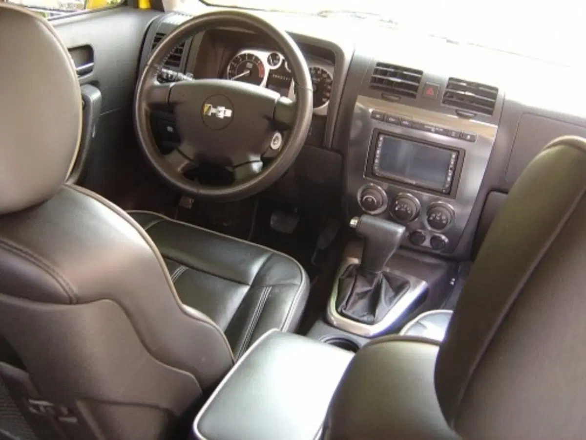 Hummer H3 (23)