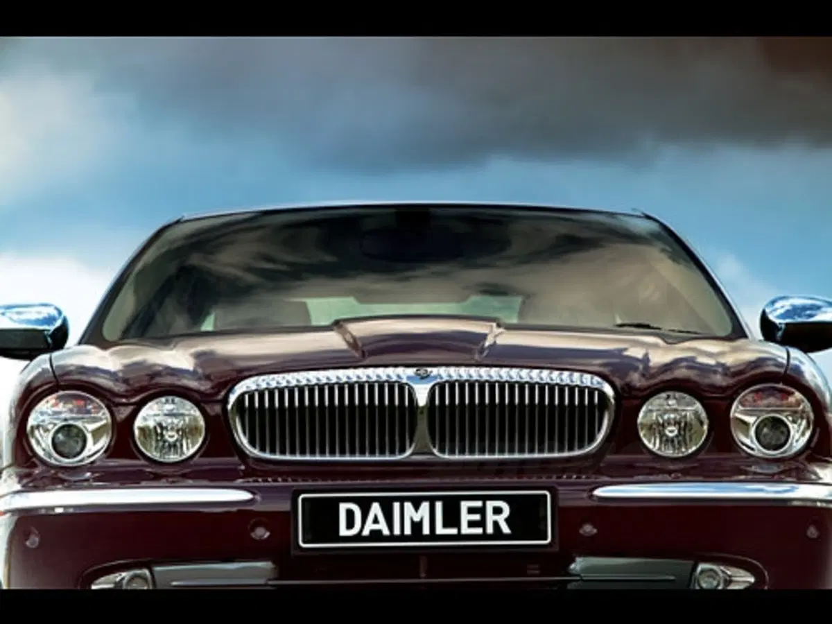 Daimler Super Eight (3)